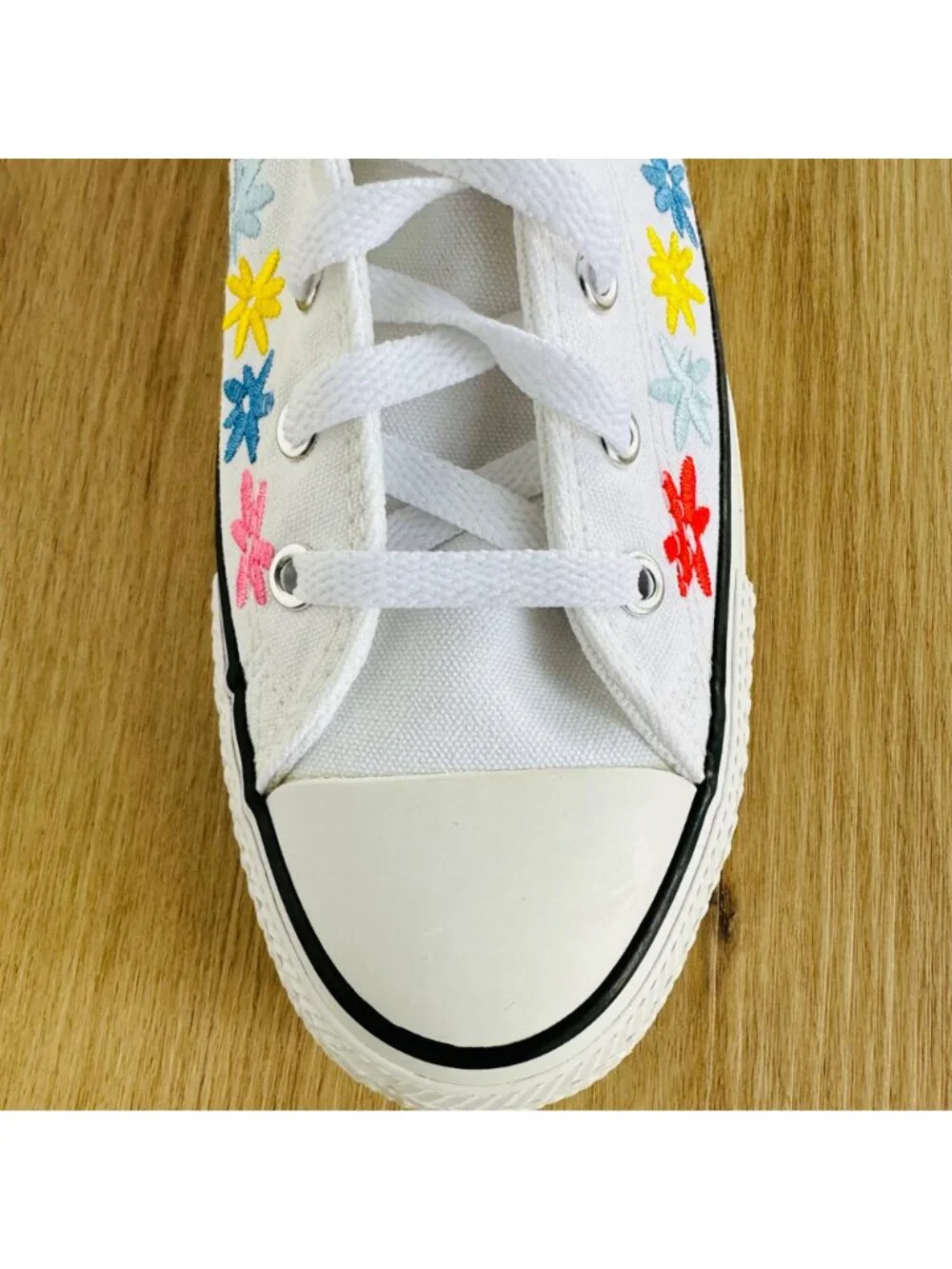 ⭐Chuck Taylor All Star Hi GS Big Kid Shoes 5.5 White Floral Embroidered A06311F